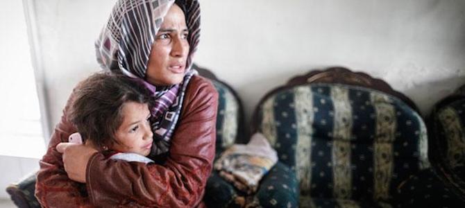 81473-syria-mother-child-aleppo_sam-tarling.jpg
