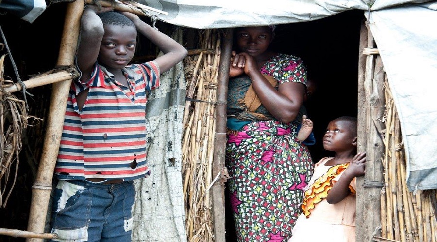 water_-buporo_-_drc_-_refugee_camp_-_sylvie.jpg