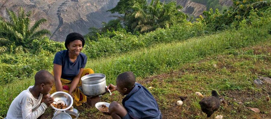 ommunities relocated to make way for gold mines in Ghana struggle with loss of agricultural land, unemployment, and environmental damage. Photo Credit: Neil Brander/Oxfam America