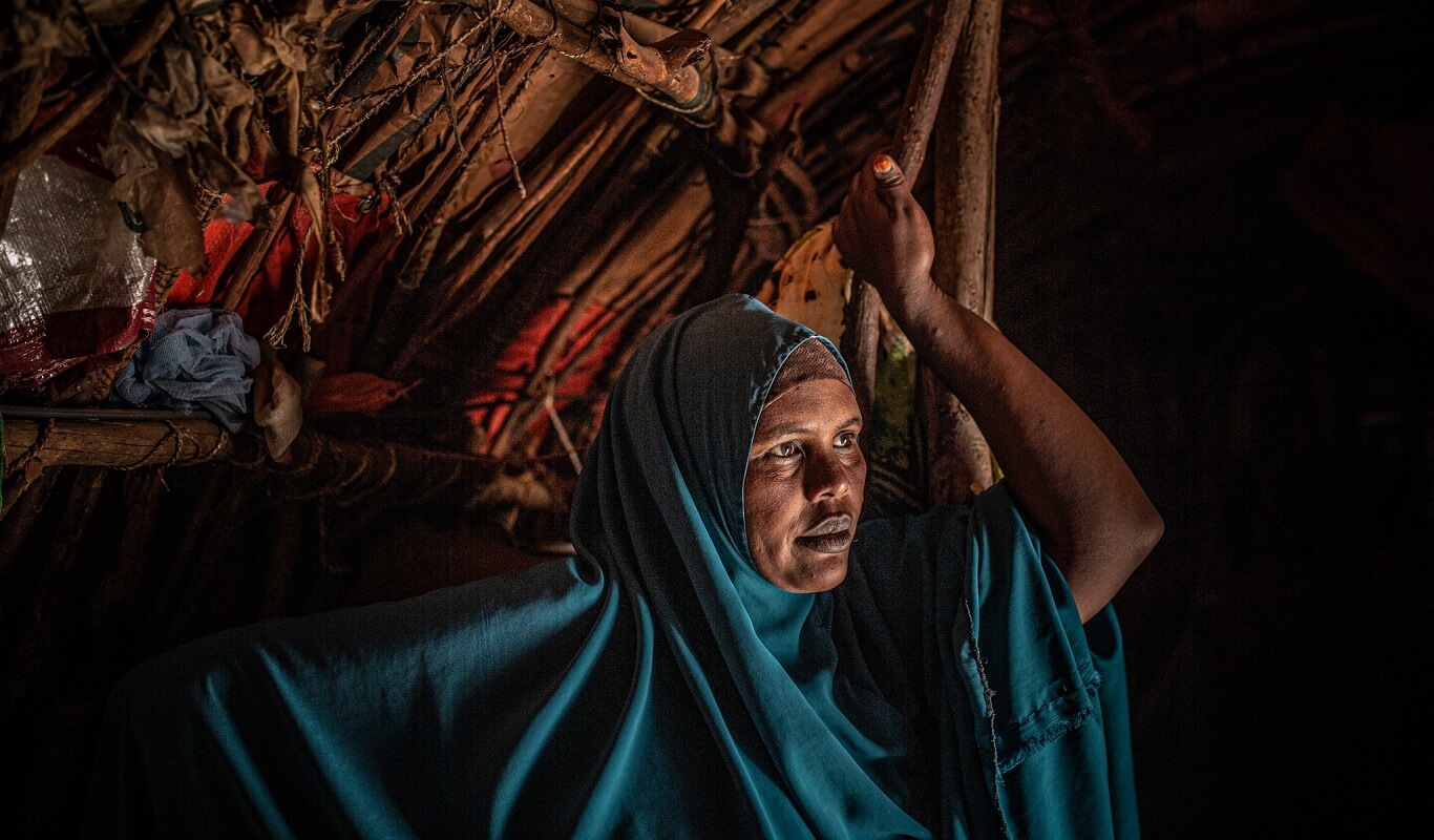 Hoden Abdi Iwal - 1366x800px Hoden Abdi Iwal, 36, married mother of 10 children, lives in Gilo (about 1.5 hours southeast from Jijiga). Credit: Pablo Tosco / Oxfam.