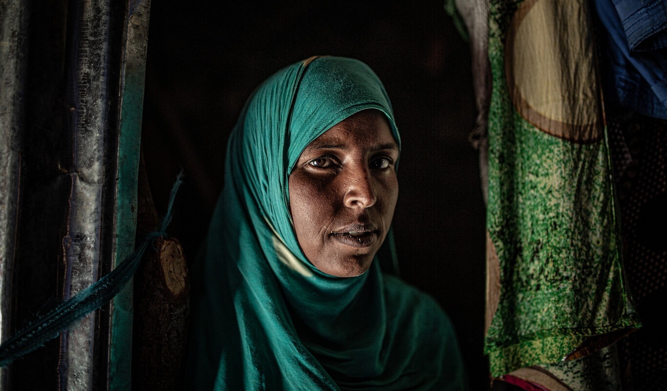 Kawsar Omer Abdi - 1366x800px Kawsar Omer Abdi lives in Harshin District south of Jijiga. She is 30, has been married for 12 years, and has six children. Credit: Pablo Tosco / Oxfam.