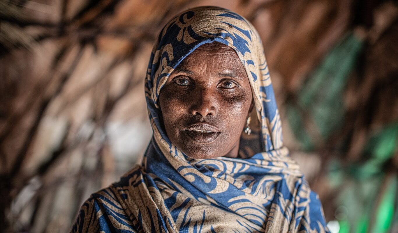 Shamis Alel - 1366x800px Shamis Alel, 50, is a widow and mother of four children. She is now living in a camp north of Jijiga because she and her family were displaced by an inter-ethnic conflict in the nearby Oromiya region two years ago. Credit: Pablo Tosco / Oxfam.