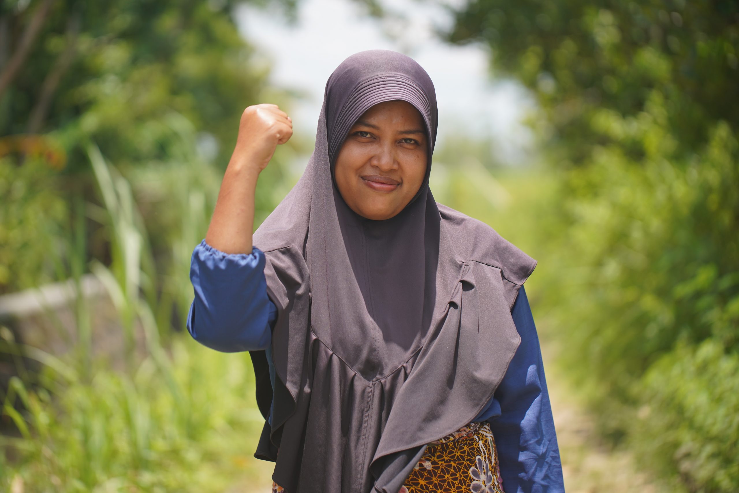 Yuli is a Himpunan Wanita Disabilitas Indonesia (HWDI, Indonesian Women with disability Association) leader, and states that women with disabilities often face GBV and many dont have any idea on how to report the assault. She originally joined Oxfam partner Adara initiatives for its incentives, but started participating in more workshops for the new people she could meet.