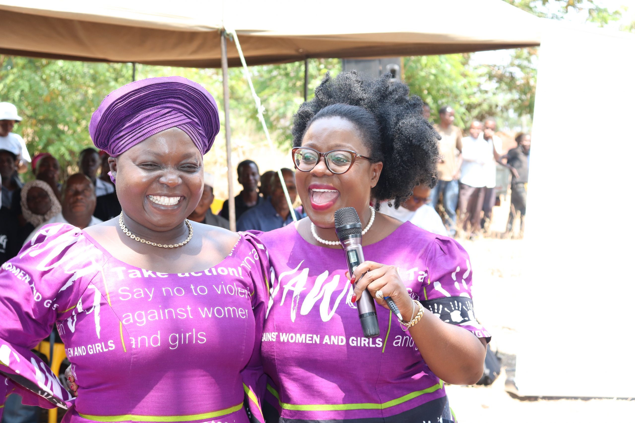 Oxfam in Malawi Country Director Linga Mihowa and MP Grace Kwelepeta at a community event. Photo: Daud Kayisi/Oxfam