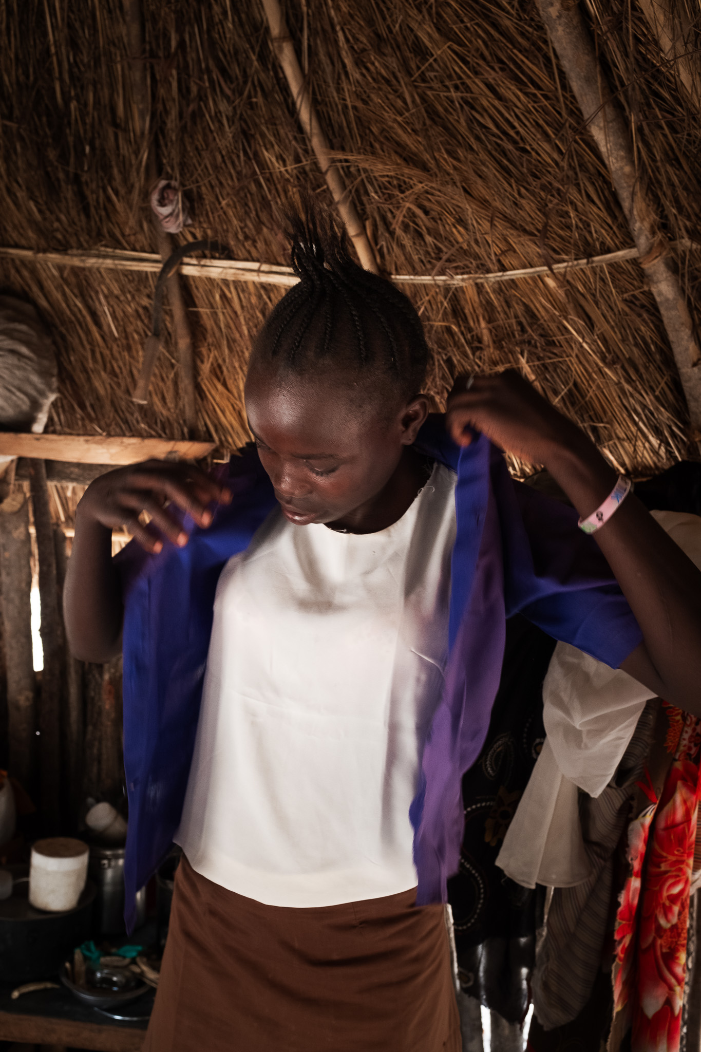 DSCF5001 Natalina gets ready for school. Photo: Caroline Leal/Oxfam
