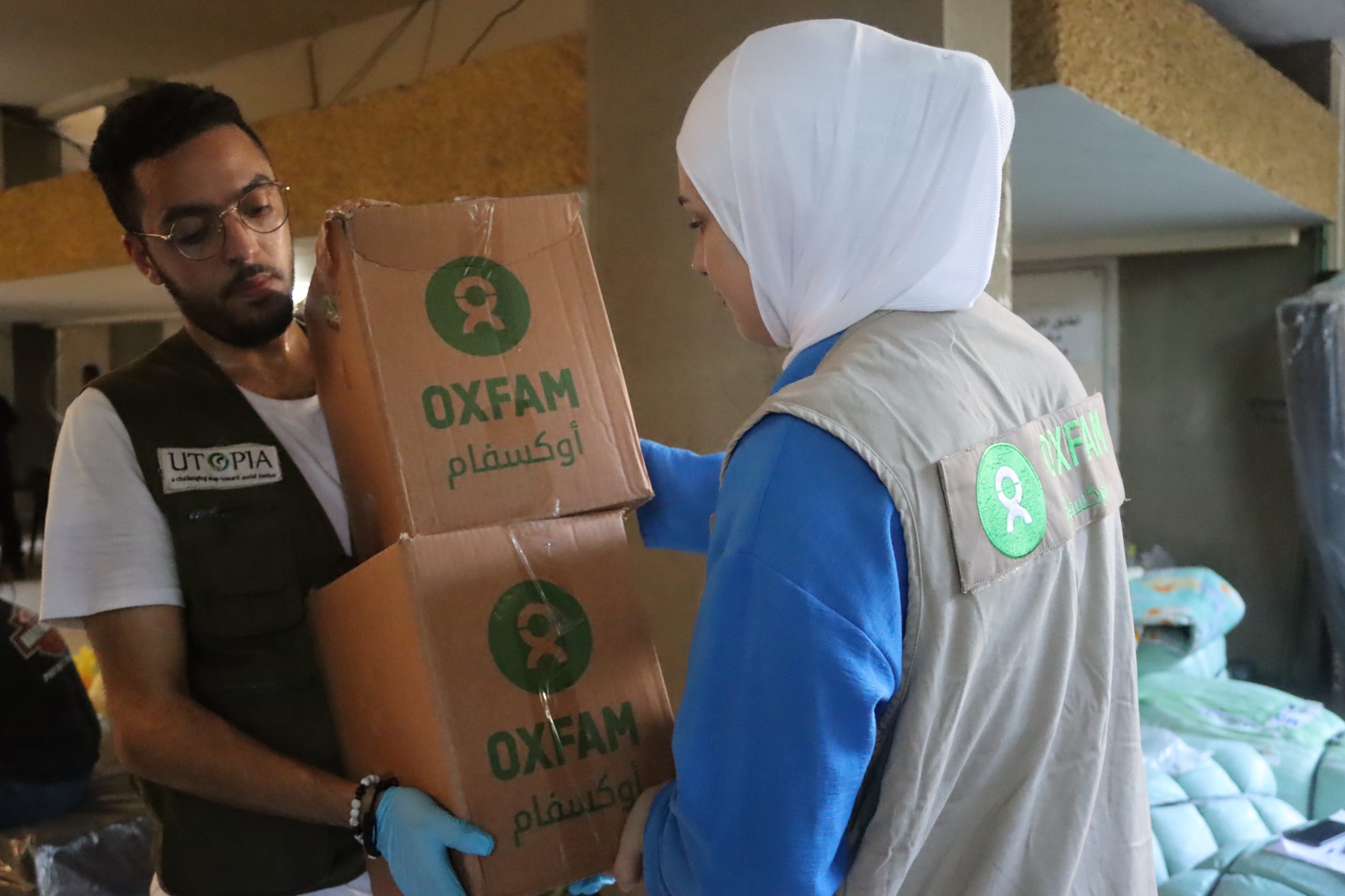 Menstrual Hygiene Management Kits Distribution at a Collective Shelter in North Lebanon Oxfam and partners distributing Menstrual Hygiene Management kits at a shelter for displaced people in North Lebanon. Photo: Fatima Ghemrawi/Utopia for Social Justice