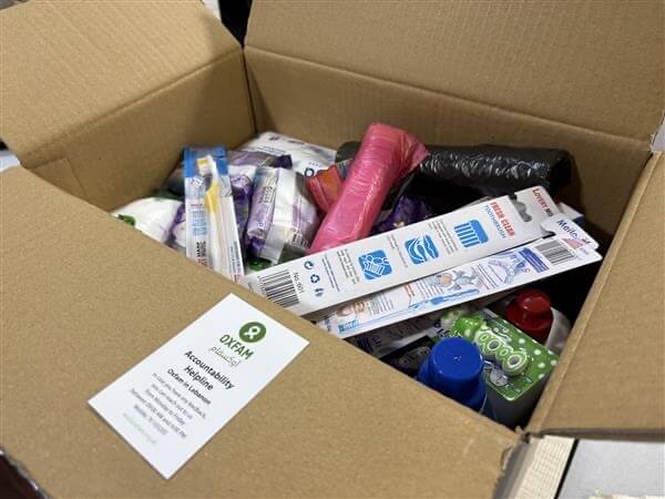 Oxfam hygiene kit distribution in Lebanon