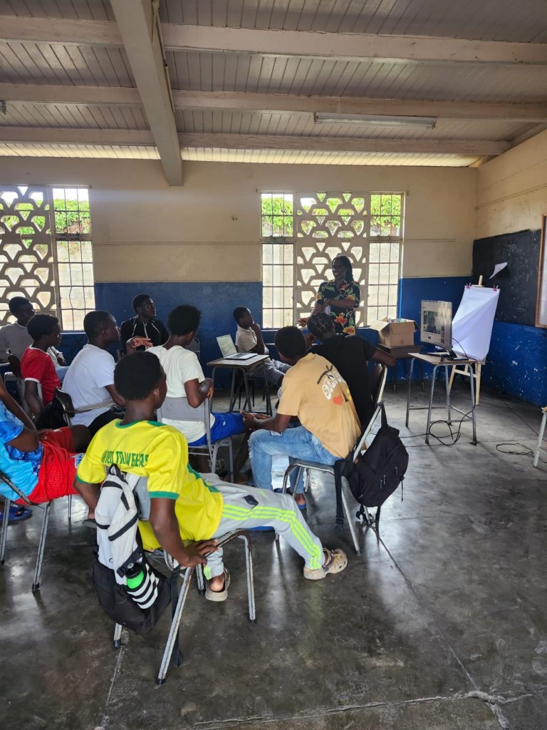 Out-of-school youth workshop. Photo: The Violence Prevention Alliance